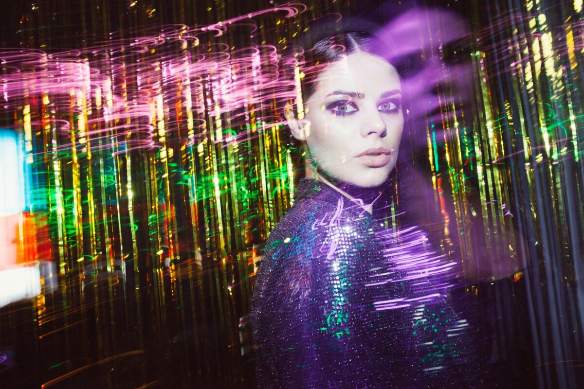 charli xcx bo gothique hyperpop parle